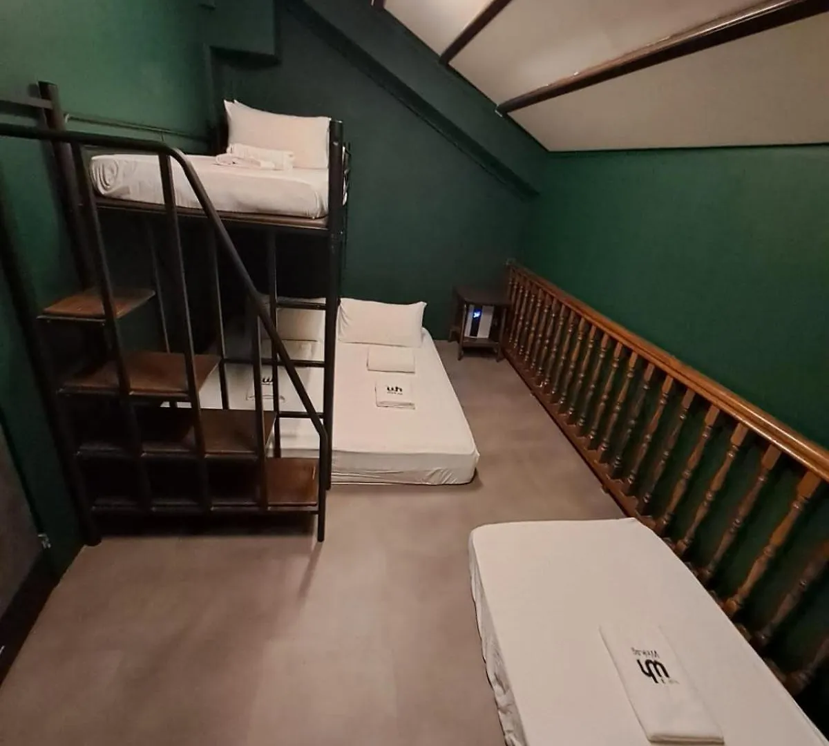 Hotel a capsule Hotel Wink At Mosque Street Singapore